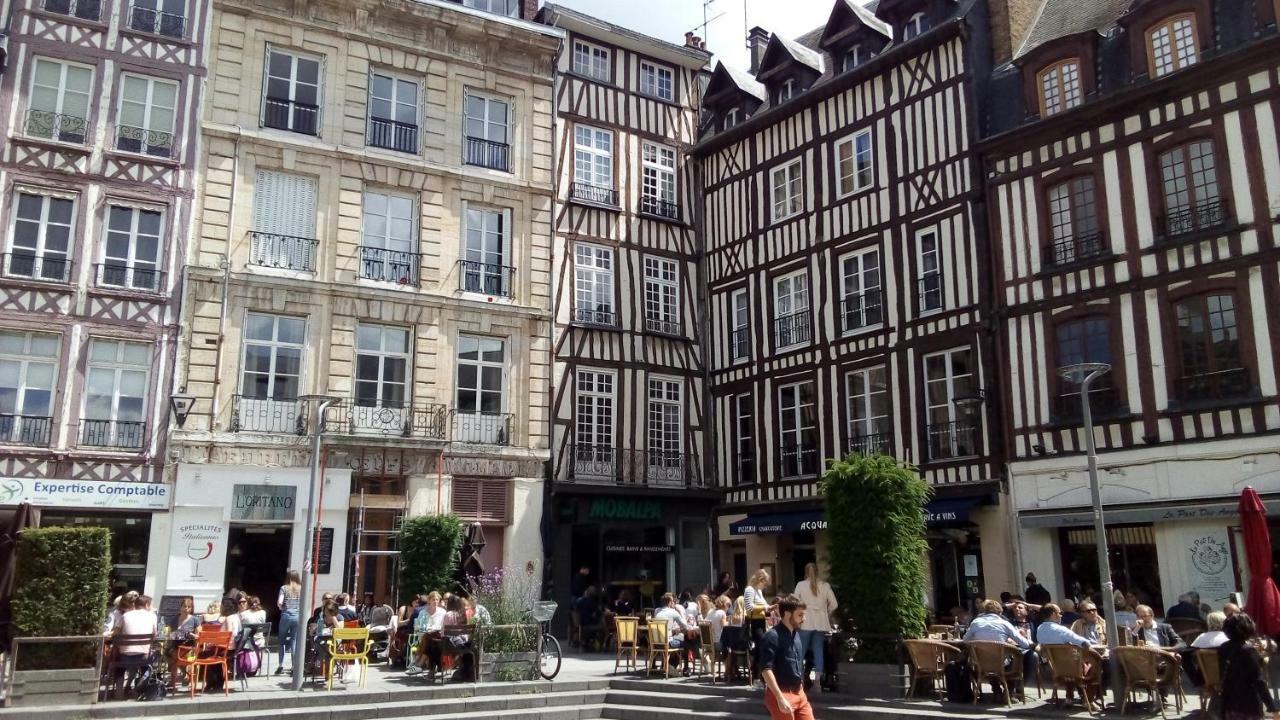 Between Historic Center And Quay, Ideal For Family Rouen Esterno foto